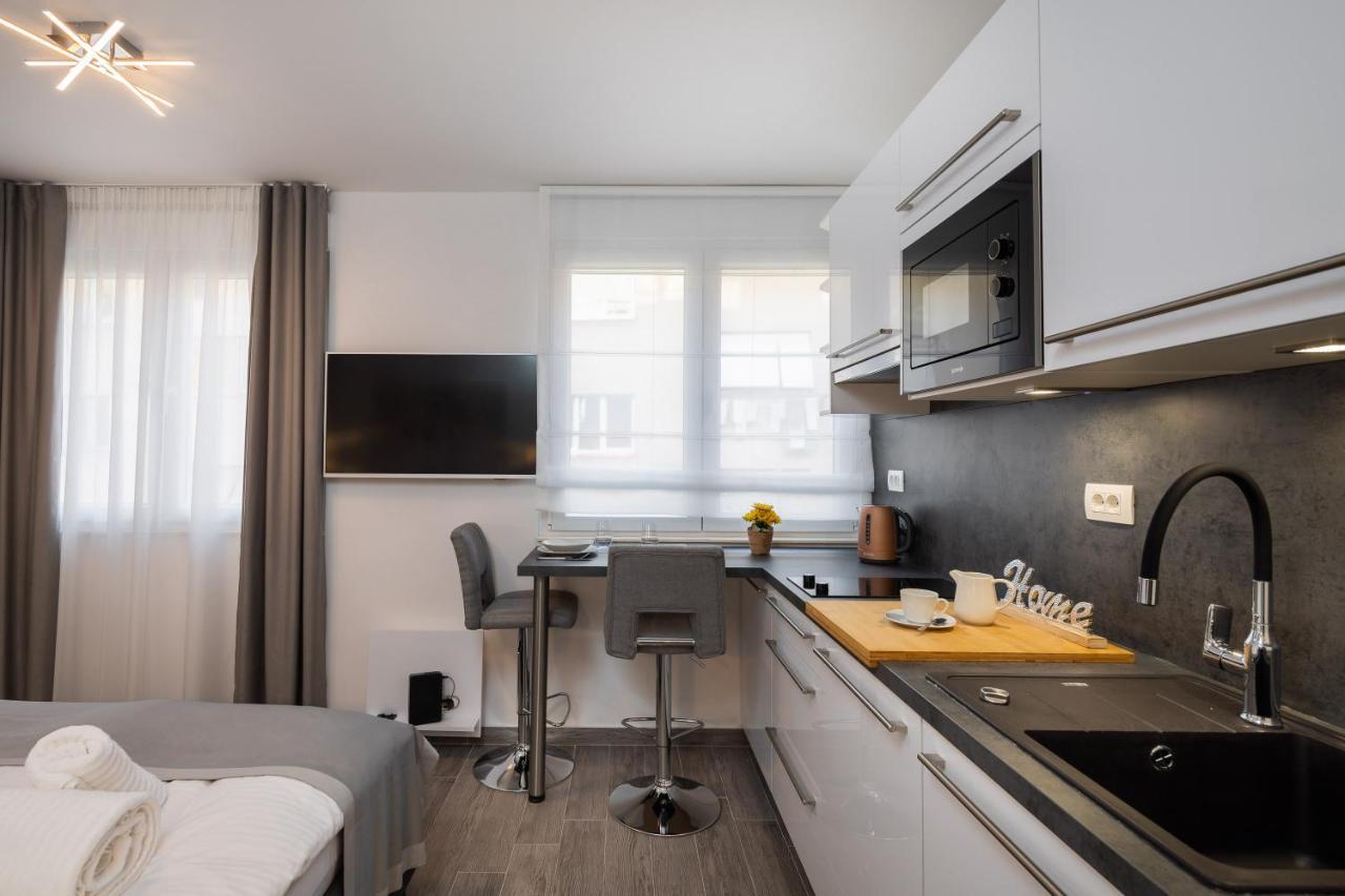 ספליט Luxury Studios & Room Five מראה חיצוני תמונה