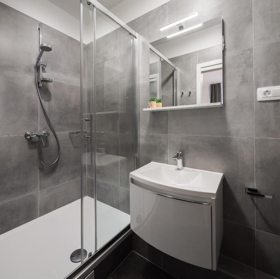 ספליט Luxury Studios & Room Five מראה חיצוני תמונה