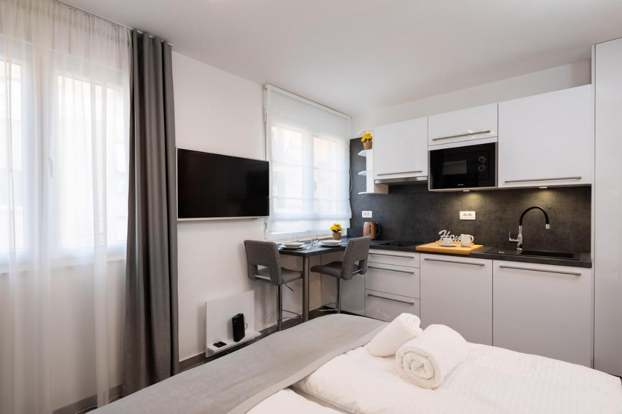 ספליט Luxury Studios & Room Five מראה חיצוני תמונה